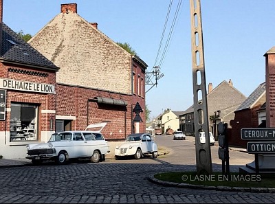 Avant la fusion, la commune de Lasne-Chapelle Saint Lambert était plutôt modeste, tandis que son village voisin. En comparaison , Ohain, était un  plus aisé.