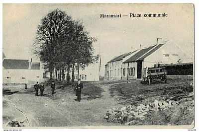 À l’emplacement de l’actuelle école de Maransart on a construit  les bureaux de l’administration sur la partie droite