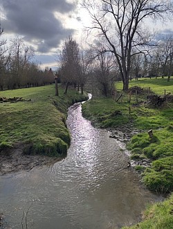 La Lasne dessine des courbes à Couture